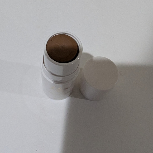 Mischo Beauty Contour Stick, Medium .28 oz - Picture 3 of 8